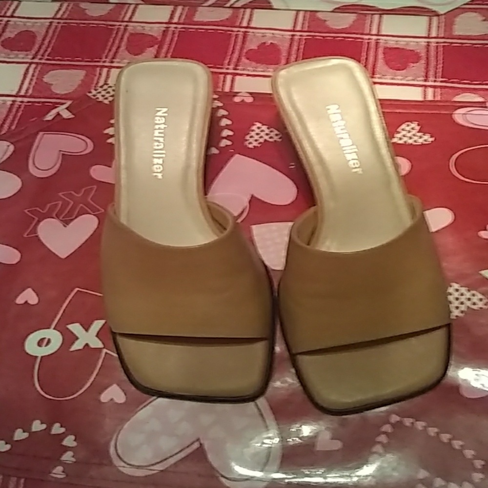 Naturalizer Leather Heels